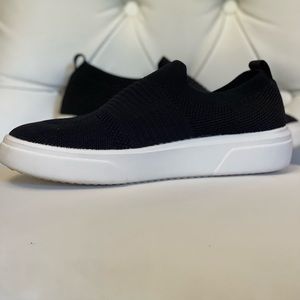 A New Day Khloe Women  Black Memory Foam Slip On Sneaker Size 8